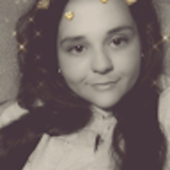 Meet your Posher, Candace - Picture 1 of 1